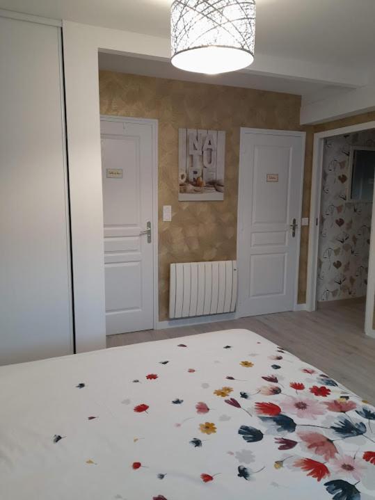 Chambre D'Hotes Les Hortensias Saint-Jean-la-Poterie 외부 사진